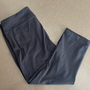 Womens Lucy perfect core collection capris in black